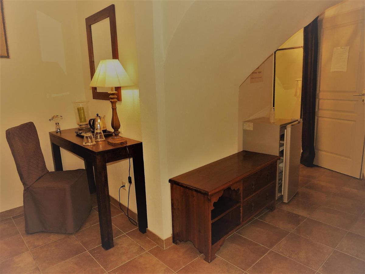 Chambres D'Hotes La Dorgisane Venterol  Экстерьер фото